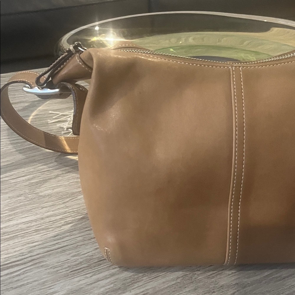 COACH Vintage Tan Leather Shoulder Bag - Picture 5 of 16